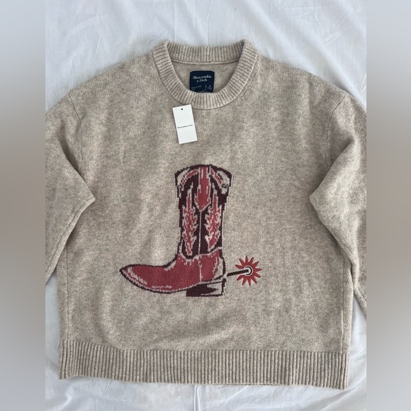 NWT Abercrombie and Fitch Oversized Western Graphic Crew Sweater - Picture 3 of 6
